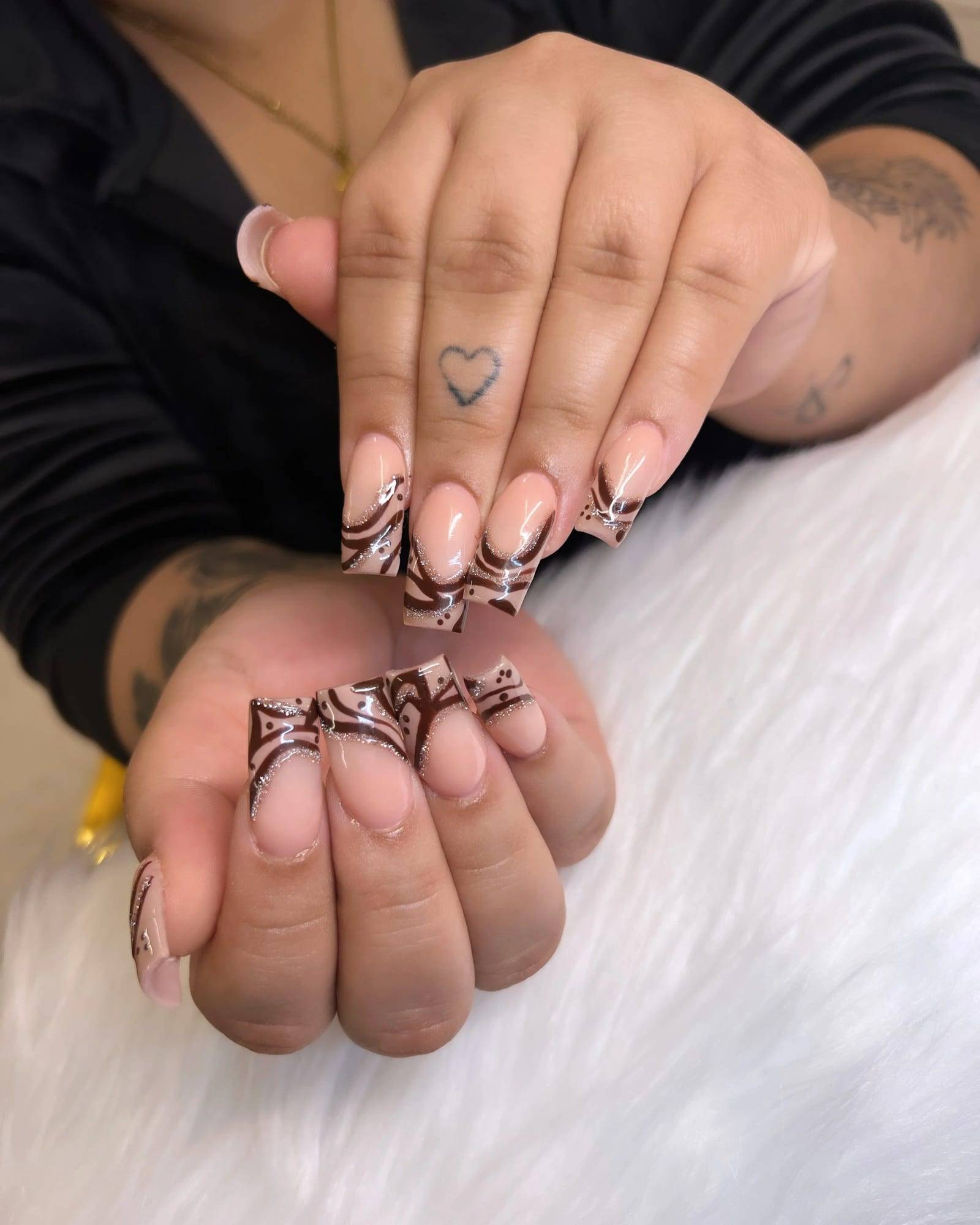 Nude set with brown animal-print French tips